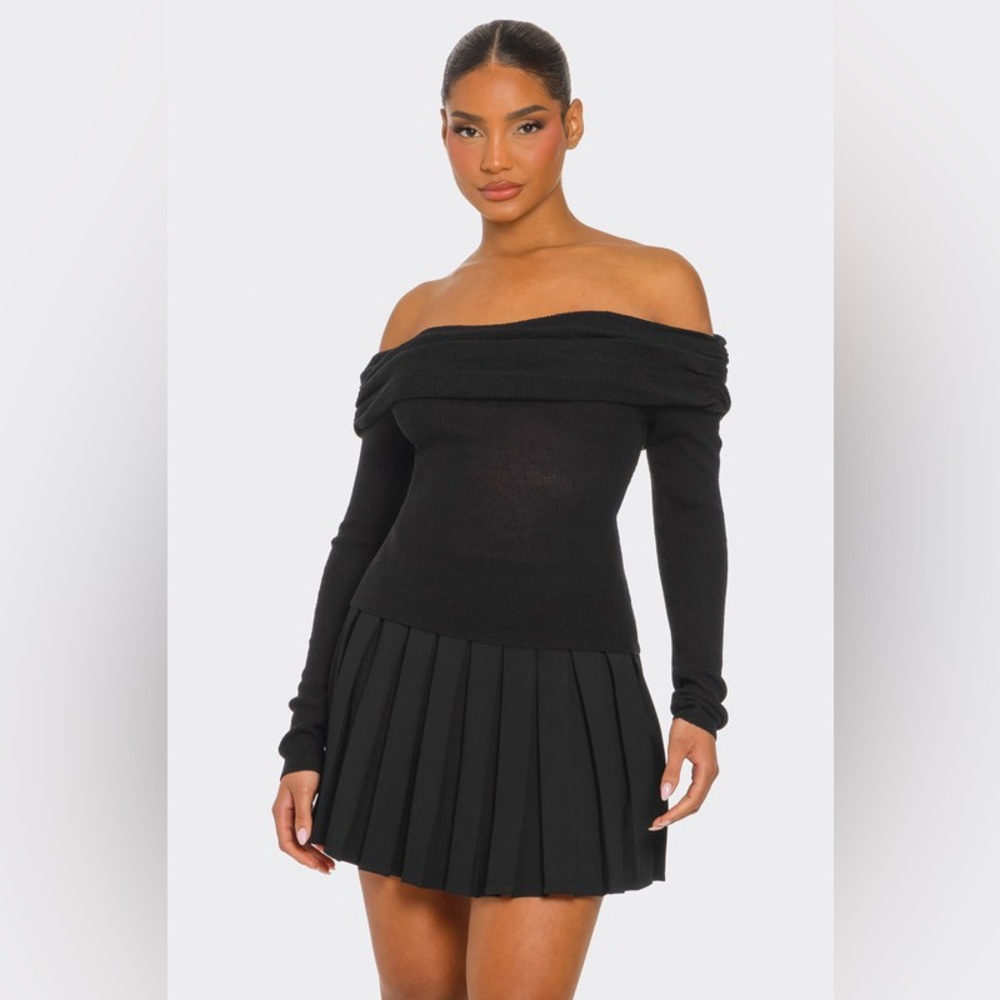 293. Off the Shoulder Long Sleeve Knit Top in Black